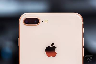 Bloomberg: В новом iPhone может дебютировать постоянно включенный дисплей, аналогичный Apple Watch - itc.ua - Украина