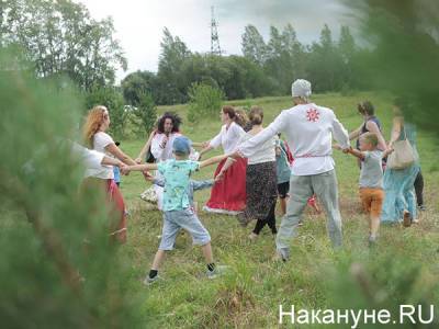 Жители Калиновского прогулялись ради экологии Шарташа и переноса логопарка - nakanune.ru - Екатеринбург - Экология