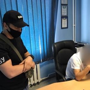 В Запорожье руководителя одного из отделов исполнительной службы задержали на взятке. Фото - reporter-ua.com - Украина - Запорожская обл. - Запорожье