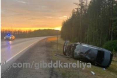 В Карелии Skoda вынесла Mitsubishi в кювет, а Гранта перевернулась - karel.mk.ru - Мурманская обл. - район Сегежский - район Кондопожский - республика Карелия