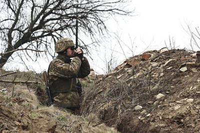 Погиб получивший тяжелые ранения в Донбассе украинский военный - lenta.ru - ДНР - ЛНР - Донецкая обл.