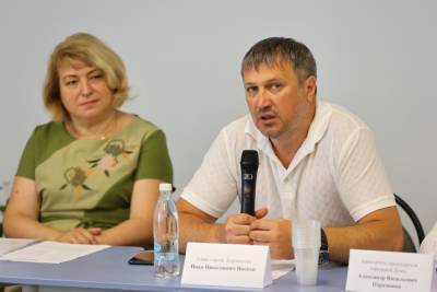 Иван Носков - Глава Дзержинска провел встречу с руководителями библиотек - vgoroden.ru - Дзержинск