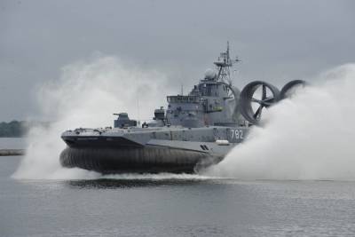 Игорь Осипов - Черноморский флот отменил концерт и салют в честь Дня ВМФ - mk.ru - Севастополь