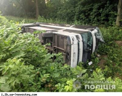 Число пострадавших в ДТП автобуса в Ровенской области возросло до 23 человек - ukrpost.biz - Киев - Хмельницкая обл. - Львовская обл. - Закарпатская обл.