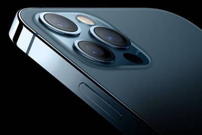 Назван самый популярный iPhone - lenta.ru - США