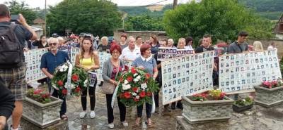 В Косово помянули 36 мирных сербов, убитых в Великой Хоче... - politnavigator.net - Косово