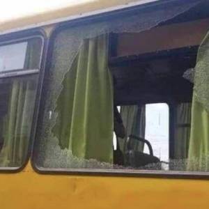 В Днепре неизвестные обстреляли автобус с пассажирами. Фото - reporter-ua.com - Украина - Днепр