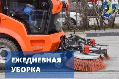 Более 60 единиц техники было задействовано в уборке улиц Мурманска - murmansk.mk.ru - Мурманск - Мурманская обл.