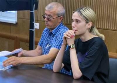 Валерия Башкирова - Рыдающую 18-летнюю автоледи, сбившую троих детей, доставили в суд – видео - ukrpost.biz - Тверь