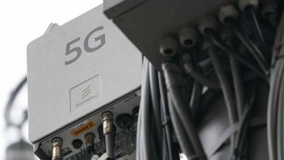 Владимир Путин - Дмитрий Чернышенко - Чернышенко назвал срок запуска сетей 5G в городах-миллионниках России - iz.ru - Россия - Израиль