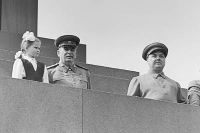 Иосиф Сталин - Раскрыты планы сталинской верхушки СССР направить страну по китайскому пути - lenta.ru - Китай