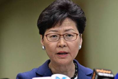 Кэрри Лам - Глава Гонконга осудила нападение с ножом на полицейского - trend.az - Гонконг - Гонконг - Нападение