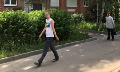 Подозрительный мужчина, который гулял у детских площадок в Петрозаводске, оказался болен - gubdaily.ru - Петрозаводск