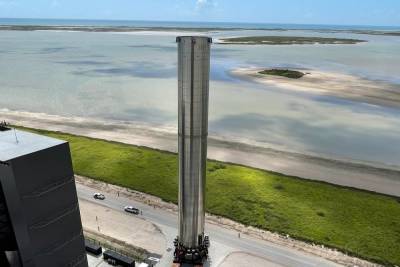 Илон Маск - SpaceX впервые выкатила 70-метровый прототип сверхтяжелой ракеты Super Heavy — первой ступени Starship - itc.ua - Украина - Техас