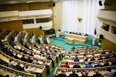 Владимир Круглый - В Совфеде призвали привиться от COVID-19 перед отпуском за границей - tvc.ru