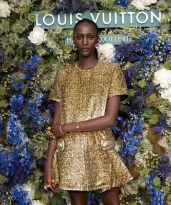 Louis Vuitton - Священная руна на лбу и каскад золота на теле: конголезка Мари-Пьера Какома на вечере Louis Vuitton - skuke.net - Монако - Княжество Монако - Конго