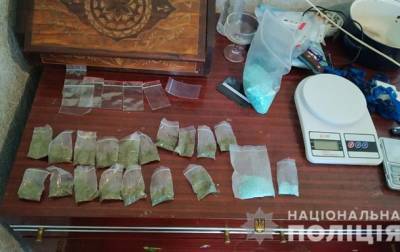 В Харькове военный торговал наркотиками - korrespondent.net - Украина - Харьков - район Харькова - Торговля