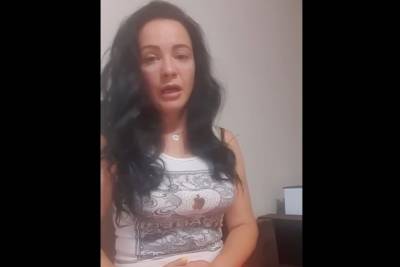 Хозяйка гостиницы в Анапе пригрозила обматеренным туристкам из-за гомосексуализма - mk.ru - Анапа