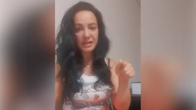 Скандальная хозяйка отеля обвинила своих гостей в принадлежности к ЛГБТ - vesti.ru - Россия - Анапа