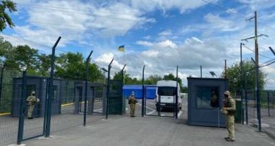 Вчера неожиданно открыли КПВВ в Счастье. Но через него пропустили только одного человека - cxid.info - Украина - Луганск