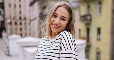 Виктор Павлик - Жена Виктора Павлика показала, как кормит сына грудью - ivona.bigmir.net - Украина