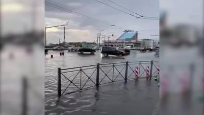 Казань подтопило после сильного дождя - piter.tv - Казань