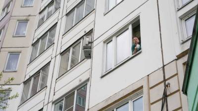 Дмитрий Песков - В Кремле оценили возможность введения локдауна - iz.ru - Москва - Россия - Санкт-Петербург - Израиль