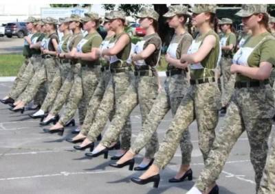 Курсантки на параде в Киеве будут маршировать на каблукахГлавные новости и события Украины и мира от редакции газеты и сайта РЕАЛ. - real-vin.com - Украина - Киев