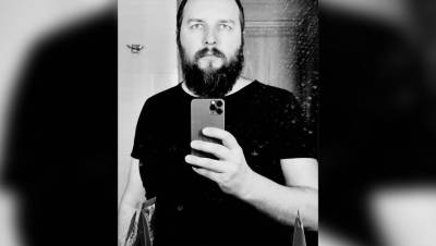 Режиссера клипов МакSим похоронили тайно - gazeta.ru - Смоленск - Московская обл. - Смоленская обл.