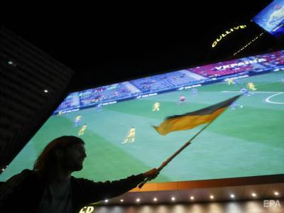 Матч Украины с Англией будут транслировать на железнодорожном вокзале в Киеве - gordonua.com - Украина - Киев - Англия - Швеция - Рим