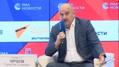 Станислав Черчесов - Черчесов заявил, что футболистам из команды порой стоит быть хулиганами - piter.tv - Россия