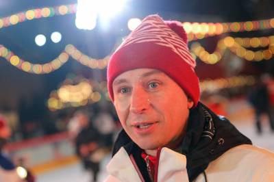 Алексей Ягудин - Алексей Ягудин рассказал, что не хочет в старости доставить неудобство близким - vm.ru