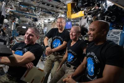 В NASA ищут способ, как не сжигать одежду астронавтов - topwar.ru - США