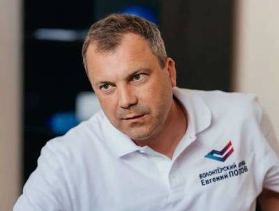 Евгений Попов - Облитый водой ведущий «60 минут» Попов выгнал из студии Галкина и Сидорчика за драку и слово «фашист» - actualnews.org - Россия - Украина