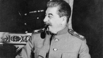 Иосиф Сталин - Мошенница, которая пыталась обмануть племянника Сталина, получила 3,5 года колонии (видео) - sharij.net - Москва