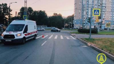 ГИБДД разыскивает мужчину, который на мопеде сбил ребёнка на севере Петербурга - piter.tv - Россия - Санкт-Петербург - район Калининский