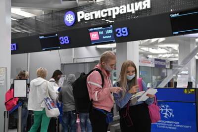 Стало известно о готовности россиян привиться ради отдыха за рубежом - lenta.ru - Россия