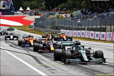 Отмар Сафнауэр - Aston Martin - Сафнауэр: Машину нужно сделать более узнаваемой - f1news.ru