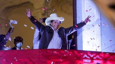 Педро Кастильо - Избирком Перу объявил Кастильо победителем выборов - russian.rt.com - Перу