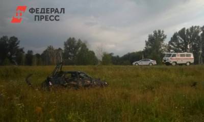 Lexus - Трагедия на юге Красноярского края: водитель автомобиля вылетел с обочины - fedpress.ru - Красноярский край - Красноярск