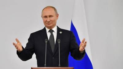 Владимир Путин - Tele2 - Путин намекает: чтобы продлить лицензии, «Билайн», МТС, «Мегафон» и Tele2 должны построить 4G «в глубинке» - cnews.ru - Россия