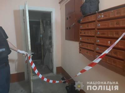 В Луцке мужчина топором зарубил жену и дочь - narodna-pravda.ua - Москва - Украина - Луцк - Волынская обл.