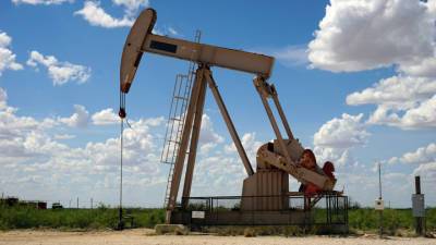 Россия резко увеличила поставки нефти в Китай - vesti.ru - Россия - Китай - США - Саудовская Аравия - Малайзия - Ангола - Оман