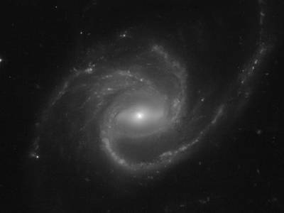 Hubble после ремонта показал новые черно-белые снимки галактик - gordonua.com - Украина