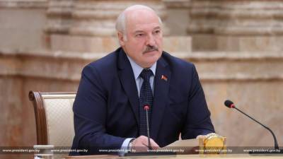 Александр Лукашенко - «Сражаться за каждый трактор»: Лукашенко призвал дипломатов защищать экономические интересы Беларуси - mir24.tv - Белоруссия - Минск