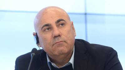 Ольга Бузова - Иосиф Пригожин - Пригожин прокомментировал контракт Бузовой во МХАТе - russian.rt.com