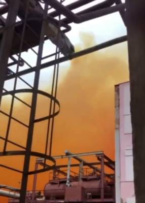 В украинском Ровно на заводе "Ривнеазот" произошел выброс нитрозных газов - nakanune.ru - Украина
