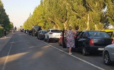 Денис Пушилин - Главарь «ДНР» Пушилин признал, что бессилен перед очередями на границе с РФ - real-vin.com - Россия - Украина - ДНР - Новоазовск - Донецкая обл.