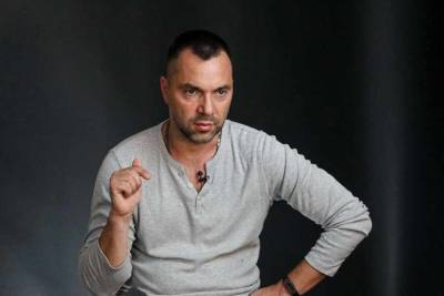 Алексей Арестович Донбассу - Представитель Киева в ТКГ угрожает США дружить с Турцией и ОАЭ - news-front.info - Россия - Китай - США - Украина - Киев - Турция - Эмираты
