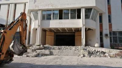 Легендарный «Апекс» в центре Воронежа начали сносить - vestivrn.ru - Воронеж